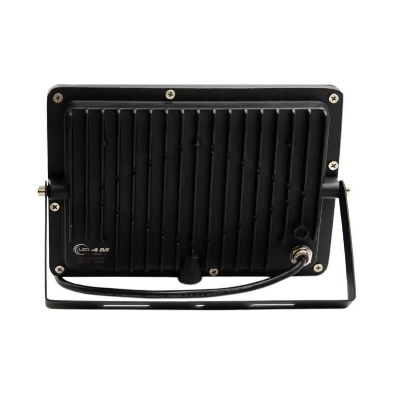 مزایا پروژکتور ۳۰ وات SMD صفحه مات LED 4M