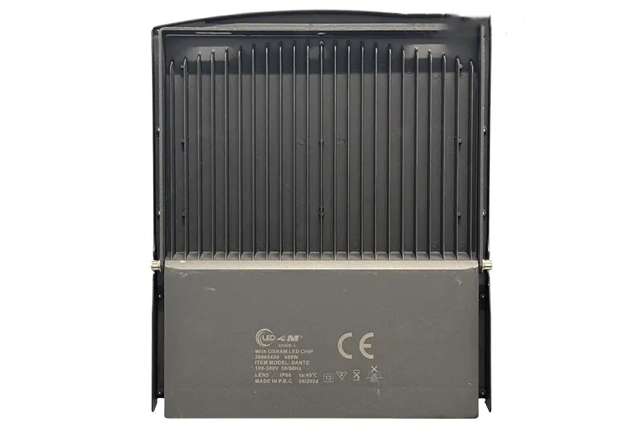 مزایا پروژکتور 400 وات SMD برند LED 4M