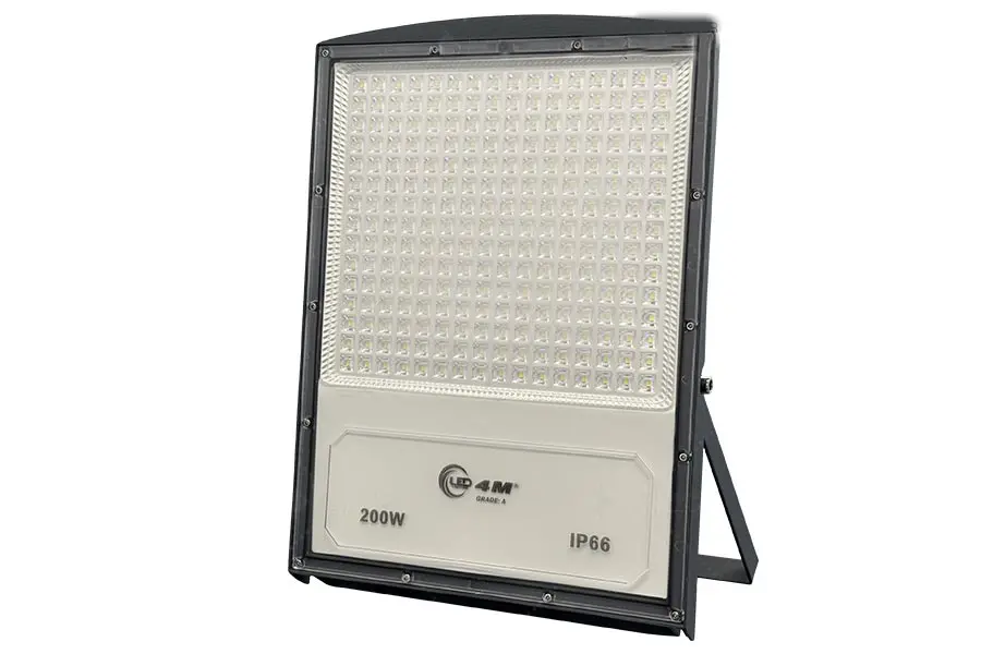 مشخصات فنی پروژکتور 200 وات SMD برند LED 4M