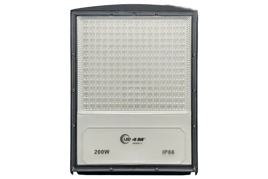 کاربرد پروژکتور 200 وات SMD برند LED 4M