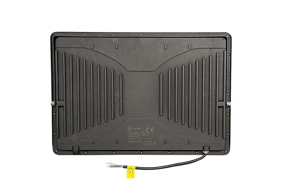 مزایای اصلی پروژکتور 300 وات LED 4M